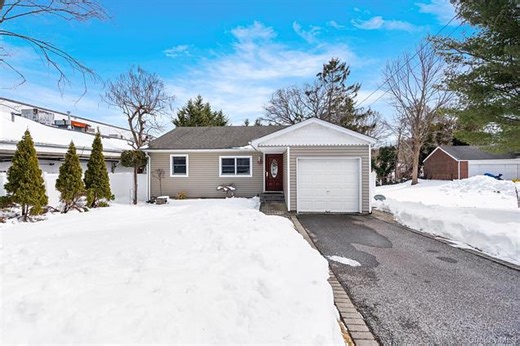 25 State Pl, Huntington, NY 11743 | Estately 🧡 | MLS# 963115