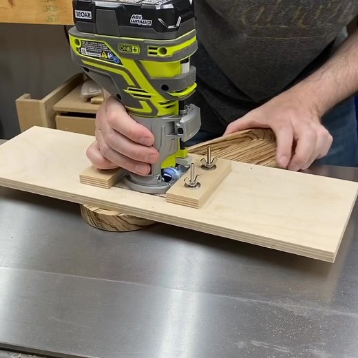 Router sled for the RYOBI router to make the every day carry zebra wood tray at the end of video. #ryobi #routersled #woodwork #everydaycarry #edc