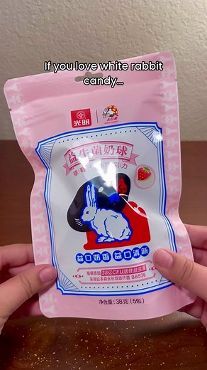 Delicious Strawberry Chocolate Balls You Must Try