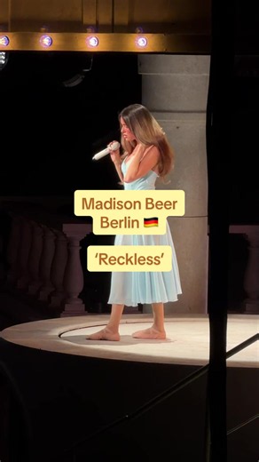 Madison Beer 'Reckless' Live in Berlin on The Locket Tour