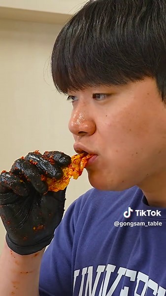GONGSAM_TABLE (@gongsam_table) - Youtube➡GONGSAM TABLE 이공삼 #foryou #foryourpage #foru #fyp #foryoupage #ASMR #먹방 #푸드 #틱톡푸드 #mukbang #mukbangkorean #cookingasmr #cooking #cook #cabbagekimchi #kimchi #kilvasa #frank #sausages #spam #carbobuldak #noodles #rice #겉절이김치 #김치 #킬바사 #소세지 #스팸 #고봉밥