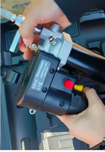 Power tools factory agency, great market potential, good entrepreneurship project #tool #foryou #sourcefactory #electrictools #fyp #fypage #greasegun #lasting #longlastingandefficient #electricplaner #să #永康越海 #wholesale #factory #powertools #electricscissors #worthwhile #goodthing #jigsaw #technology