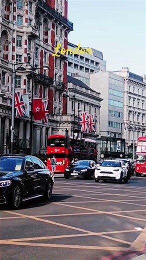 London's Knightsbridge,a beautiful place to visit #knightsbridge #london #romanticcities