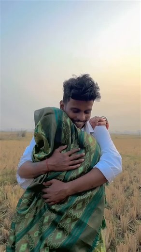 Danceboysoumya on Instagram: "Happy new year || 😍 . . . . . . .#reels #viralvídeo #support #insgram"