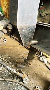 Hydraulic cold riveting