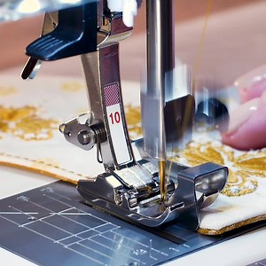 Edgestitching is one of the elements of sewing that gives your projects a professional look. It upgrades your project from “homemade” to “handmade”. Click "Learn More" for tips on perfect edgestitching. | BERNINA USA