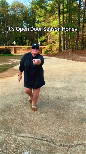 The Water Girl (@imeanwhynotgiveitago)’s videos with Open Door Season - Deitrick Haddon