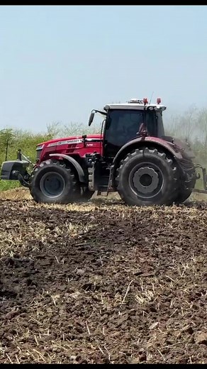 Massey Ferguson 8740s: Top Features and Reviews
