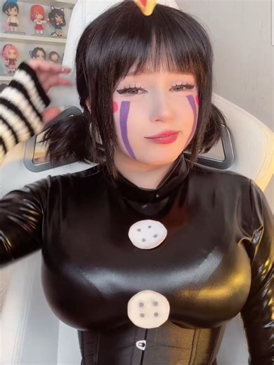 Upminaa's Upcoming Cosplay Reveals on TikTok Live