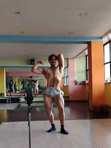 Nutrition makes a HUGE difference Obviously training hard and resting properly plays a huge role but the moment I started eating right and tracking my cals I started seeing a huge difference in my physique Supplements from @MuscleBlaze Use Code: LEVI5 #gym #gymmotivation #bodybuildingprep #bodybuilding #mrhimalayan