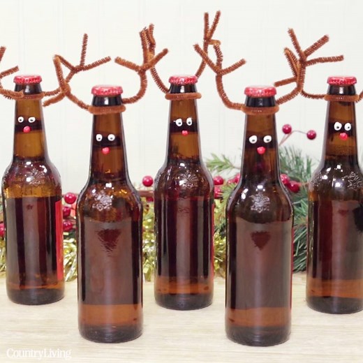 Reindeer Beers make the cutest hostess gift! Full tutorial: http://ctrylv.co/vncPxBP | Country Living Magazine