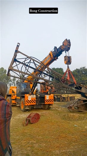 Grab bucket crane fitting🏗️🏗️#youtubeshorts #ytshorts #shorts #shortvideo #short #foryou #love