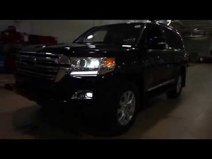 2016 Toyota Land Cruiser start up and walk around review