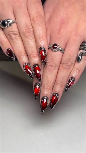 Hilli 🖤Your Goth Nail Tech 🖤 | Should I post a full tutorial on these romantic goth nails? 🖤 - #darkvalentinesnails #nailtutorial #gothnails #altnails #naildesigns | Instagram