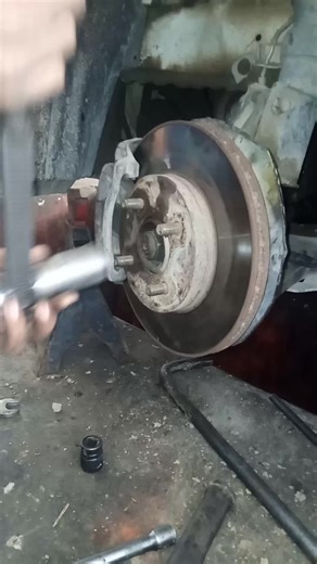 How to Check Front Wheel Excel and Brake Caliper