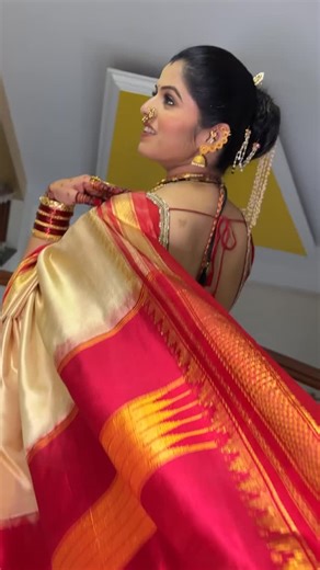 Kavita Marathe on Instagram: "Makeup : @makeupartist_kavitamarathe Beauty : @ghewadeshubhangi Mehandi : @aachal_mehandi"