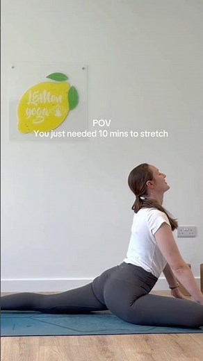 How 10 minutes of stretching a day can change the way you THINK & FEEL #magic #yogastretches