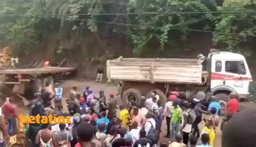 Beta Tinz | #BetaPipol na video dis👆🏾way di show as some persin loss e life for dat accident for Buea/Mutengene roadt, way Guinness Camion fall for... | Instagram
