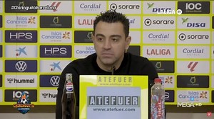 El enganchón de Xavi Hernández con la periodista Helena Condis: "Me parece absurdo. ¿No te parece? Absurdísimo"