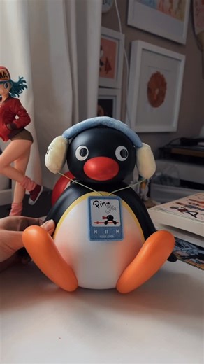 Bianca on Instagram: "🎺Noot Noot🎺 that’s how my Bluetooth speaker is greeting me😂🩷 He’s absolutely adorable! I got little Pingu as a Christmas gift🎁 and he’s from @official_martube I love their whole collection! Everything they have in their store gives your home a special cute touch🥹 #pingu #cutehome #cutehomedecor #martube #nootnoot"