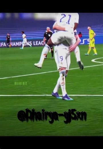 MODRIC in training VS match