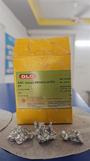 PERL EDUCATION on Instagram: "Watch the classic Single Displacement Reaction between Zinc metal and Copper(II) Sulfate solution! 😲 See how the blue solution fades and Copper is deposited. A must-know for every chemistry student! ​#Chemistry #Experiment #SingleDisplacement #Zinc #CopperSulfate #PearlEducation"