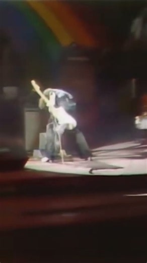 Ritchie Blackmore Throws His Amps Off The Stage! 😲 🔥