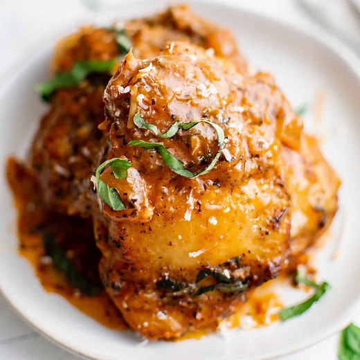 Creamy Tomato Basil Chicken - The Salty Marshmallow