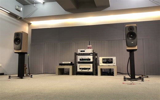 Dynaudio Confidence 20、Audio Research Reference 80S ~ Dave Brubeck Q