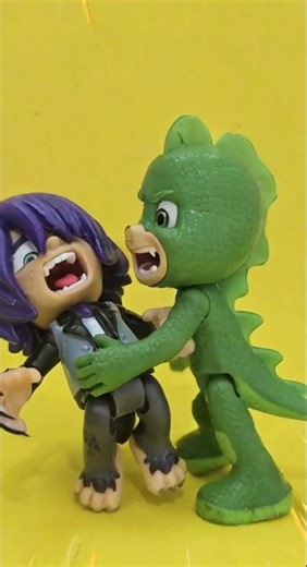 PJ Masks - Gecko vs. Wolf Cub
