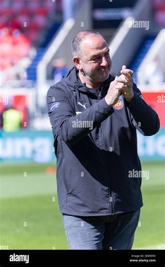 Heidenheim, Germany April 11, 2026: 1. BL - 2025/2026 - FC Heidenheim against Union Berlin In the picture: Coach [coach] Frank Schmidt (FCH) /// DFL regulations prohibit any use of photographs as image sequences and/or quasi-video Stock Photo - Alamy