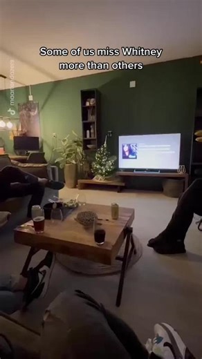 Heartfelt Tribute to Whitney Houston by Dog Owner