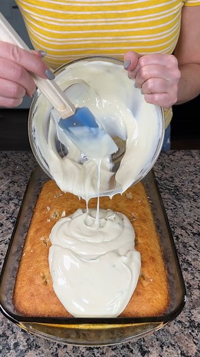 yummy key lime poke cake 😋 this simple key lime cake is always a hit! | Southern Sweets