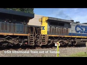 Railfanning in Plant City. CSX intermodal train out of Tampa Florida
