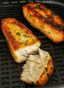 6K views · 23 reactions | Made cod in the air fryer tonight and it turned out so tender and flaky it practically melted. I brushed a cod fillet with a little oil and Old Bay, then air fried it for 6–8 minutes, flipping halfway. I love how it turned out w slightly crispy exterior while perfectly tender, flaky inside. Honestly, this has become one of my favorite easy dinners. Recipe❤ | Air Fryer Recipes | Facebook