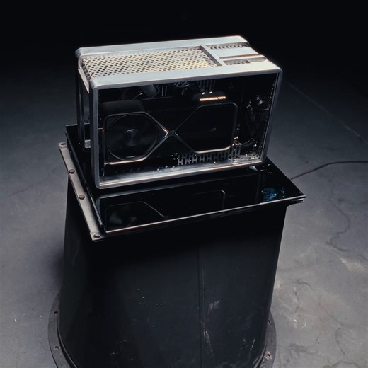 1K views · 11 reactions | Even case modders want to get in on the SFF fun ⚡. Check out this compact custom PC by @Tipspl, featuring an RTX 4090!  | NVIDIA GeForce Singapore | Facebook