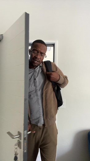 Exploring the TikTok Ceiling Challenge: Videos, Meaning, and Trends