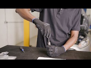 [EN] Remove and refit GDI injectors safely | Masters of Motion
