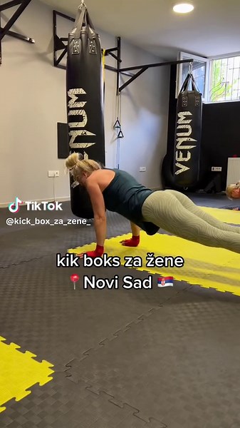 Kik boks klub za žene, radimo kako sa rekreativcima, aktivnim sportistima - tako i sa devojkama koje su apsolutni početnici 🥊 Javi nam se na ig i dođi da treniramo zajedno 💪🏼 U ponudi imamo termine za grupne i personalne treninge 🥊 #novisad #novisadmojgrad #novisadserbia #kikbokszazene #treningzazene #samoodbranazazene #kickboxinggirl #girlpower #kikboks #kikbokstrening #femalekickboxing #srbija #fypシ