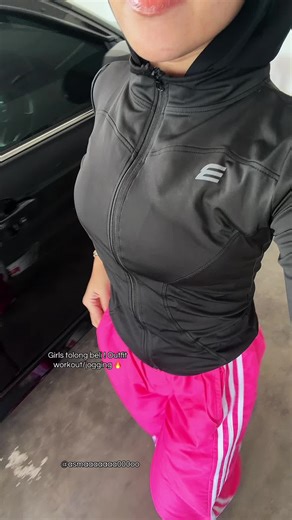 Stylish Workout Outfits for Jogging
