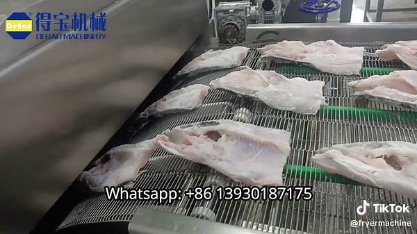 Automatic breaded fish frying machine industrial gas continuous fryer #fishfryer #fish #鱼头 #breaded #continuousfryer