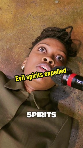 This is one of the most intense manifestations I have witnessed during prophetic ministration. My prayer is that the children of God would grow in wisdom and patience, waiting on the Lord Jesus, so they are not drawn into the snares of the enemy. “He that believeth shall not make haste.” Isaiah 28:16 (KJV) #prophecy #delivarance #Salvation #jesussaves