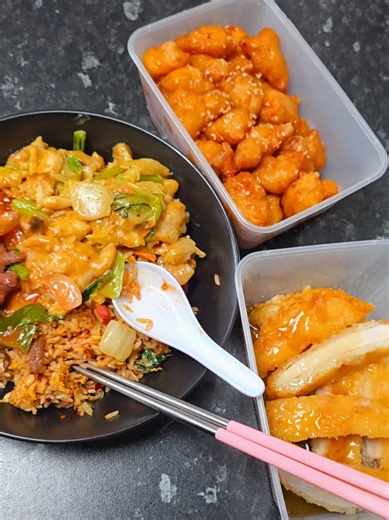 Me realising I have no clue how satay is made.... #fyp #chinesefood #takeaway #yummy