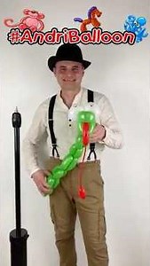 Watch me create a giant balloon snake