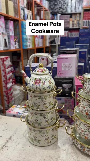 High-Quality Enamel Pots for Your Kitchen