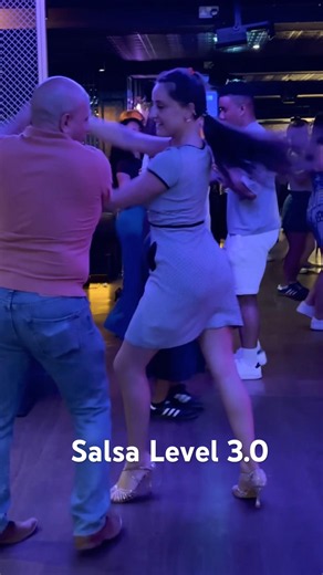 Joe Davies & Antonella Stone #thelatincollective #salsadancing #danceforfitness #salsalevel3