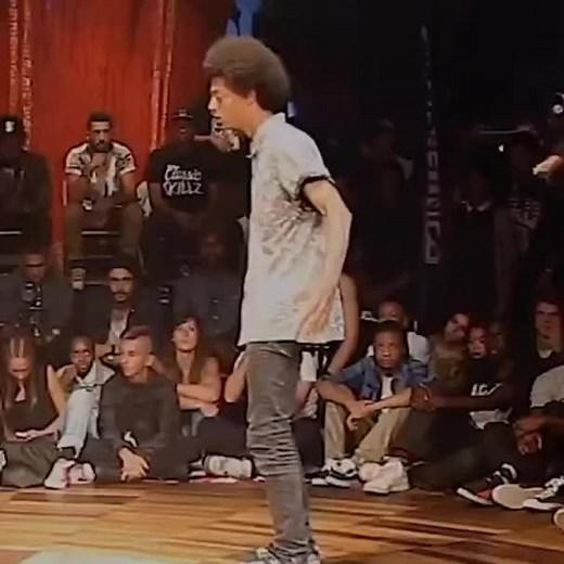 How CRAZY are these dance moves by Stephanie Deheselle on IG #fyp