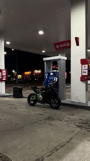 Exploring the Beauty of Black Motorcycles