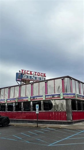 Diner Review: Tick Tock Diner in Clifton, NJ