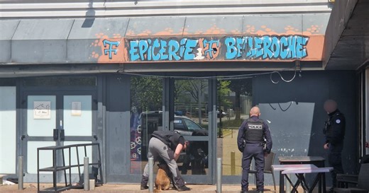 Rhône. « À tout jamais dans nos cœurs » : après la mort de Wissem à Villefranche, tout un quartier endeuillé